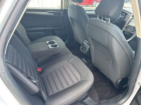 Used 2019 Ford Fusion SE image 37