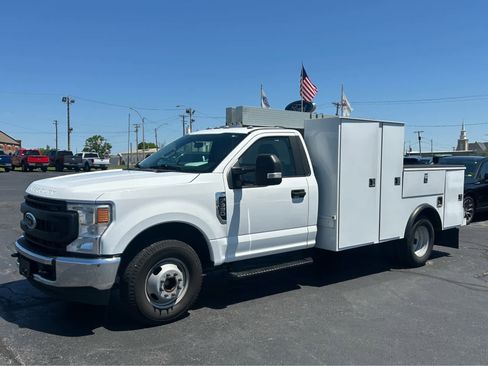 Used 2021 Ford F350 XL w/ Power Equipment Group RWD image 2