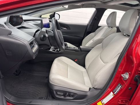 Certified 2024 Toyota Prius XLE image 13