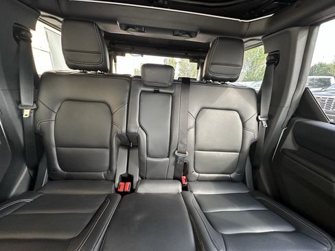 Used 2025 Ford Bronco Outer Banks AWD/4WD image 22