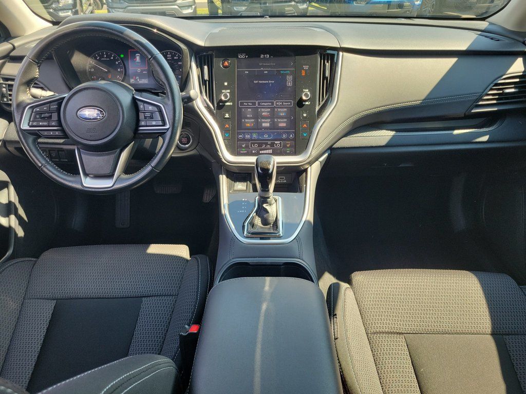 Used 2024 Subaru Outback Premium AWD/4WD image 11