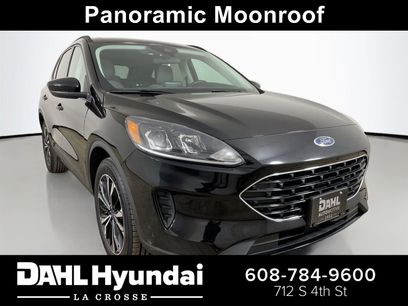 Used 2022 Ford Escape SE w/ SE Sport Appearance Package