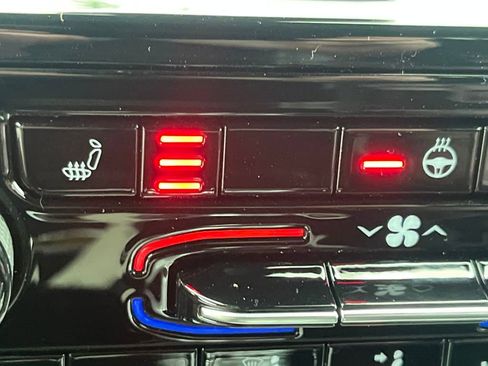 New 2025 Jeep Grand Cherokee L Altitude image 13