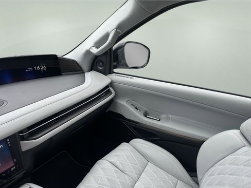New 2026 Lincoln Navigator Black Label AWD/4WD image 19