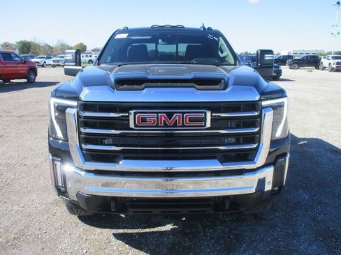 New 2026 GMC Sierra 3500 SLE w/ SLE Value Package AWD/4WD image 12