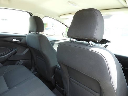 Used 2017 Ford Focus SE FWD image 26