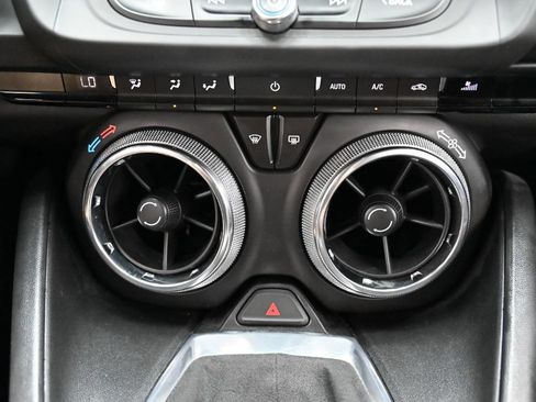 Used 2017 Chevrolet Camaro SS RWD image 30