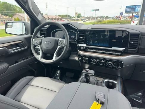 New 2026 Chevrolet Silverado 1500 RST w/ Convenience Package II AWD/4WD image 14