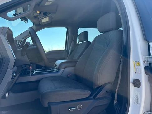 Used 2017 Ford F250 XLT w/ XLT Premium Package AWD/4WD image 10