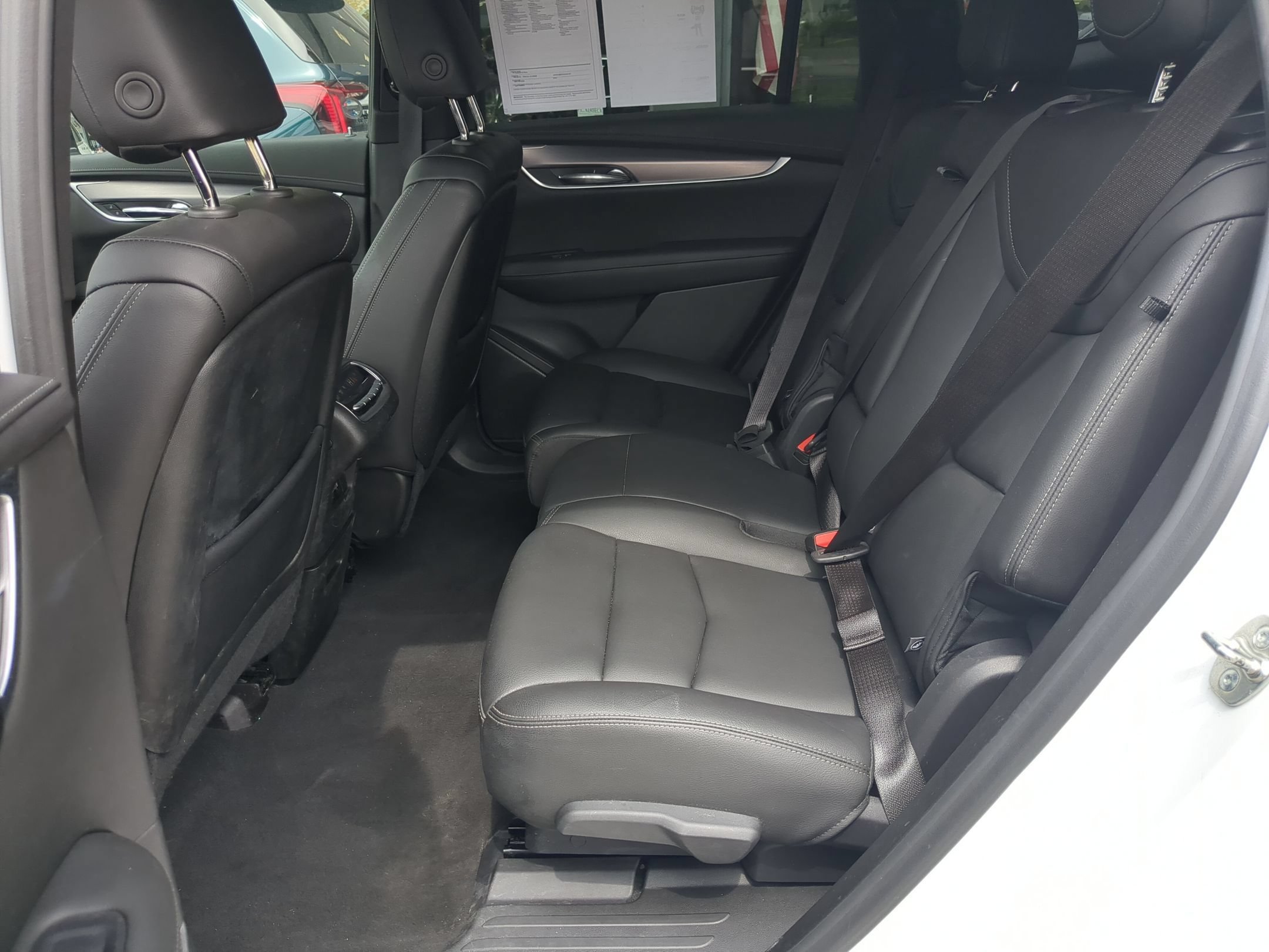 Certified 2024 Cadillac XT6 Luxury AWD/4WD image 23
