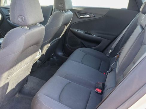 Used 2025 Chevrolet Malibu LT image 13