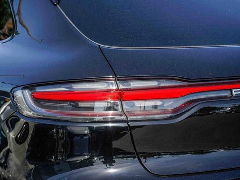 Used 2020 Porsche Macan S image 9