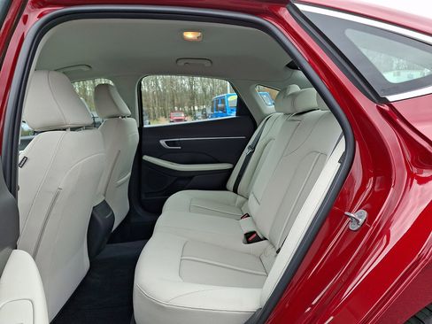 Used 2024 Hyundai Sonata SEL AWD/4WD image 10