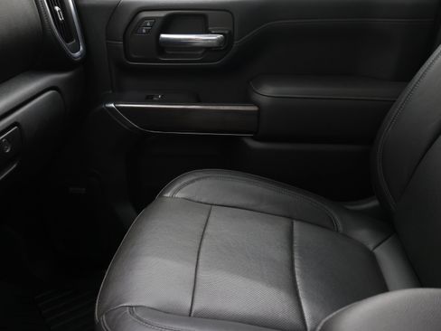 Used 2020 Chevrolet Silverado 2500 LTZ w/ LTZ Premium Package AWD/4WD image 14