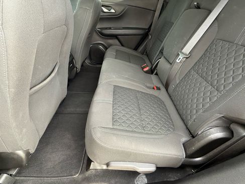 Used 2021 Chevrolet Blazer LT image 11