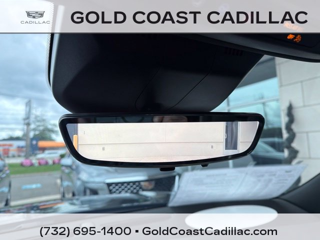 Used 2024 Cadillac Escalade Premium Luxury AWD/4WD image 32
