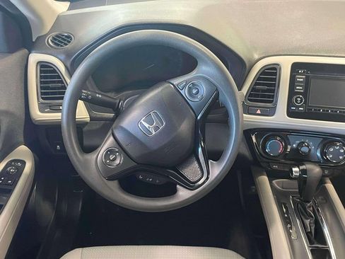 Used 2021 Honda HR-V LX image 13