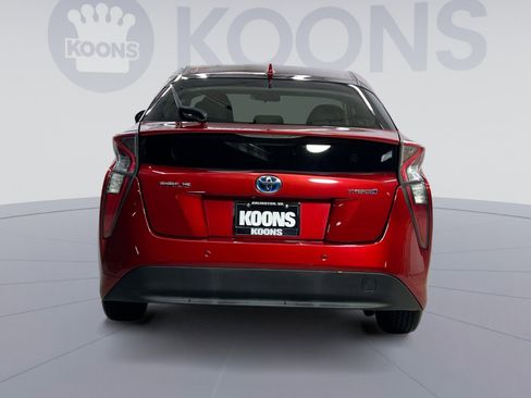 Used 2017 Toyota Prius Two image 11