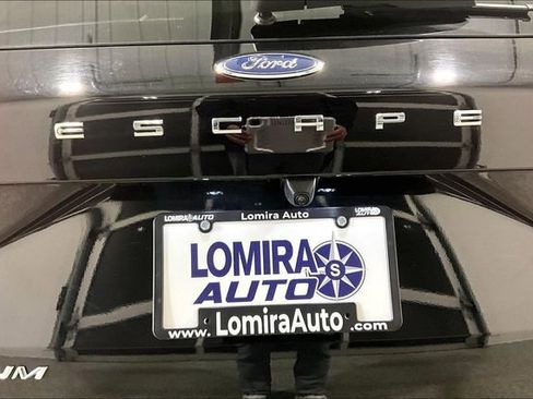 Used 2025 Ford Escape Platinum AWD/4WD image 24