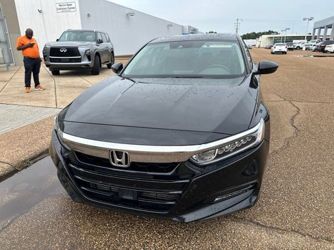 Used 2020 Honda Accord EX-L image 2