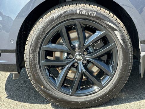 New 2026 Land Rover Range Rover Velar Dynamic SE image 12