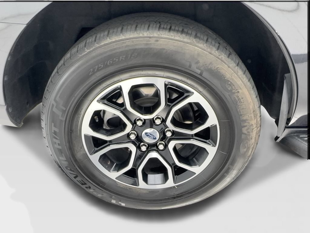 Used 2024 Ford Expedition XLT RWD image 14