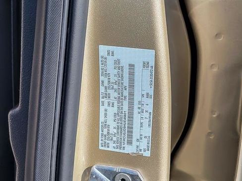 Used 2017 Ford Escape Titanium FWD image 36