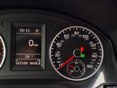 Used 2016 Volkswagen Tiguan S image 15