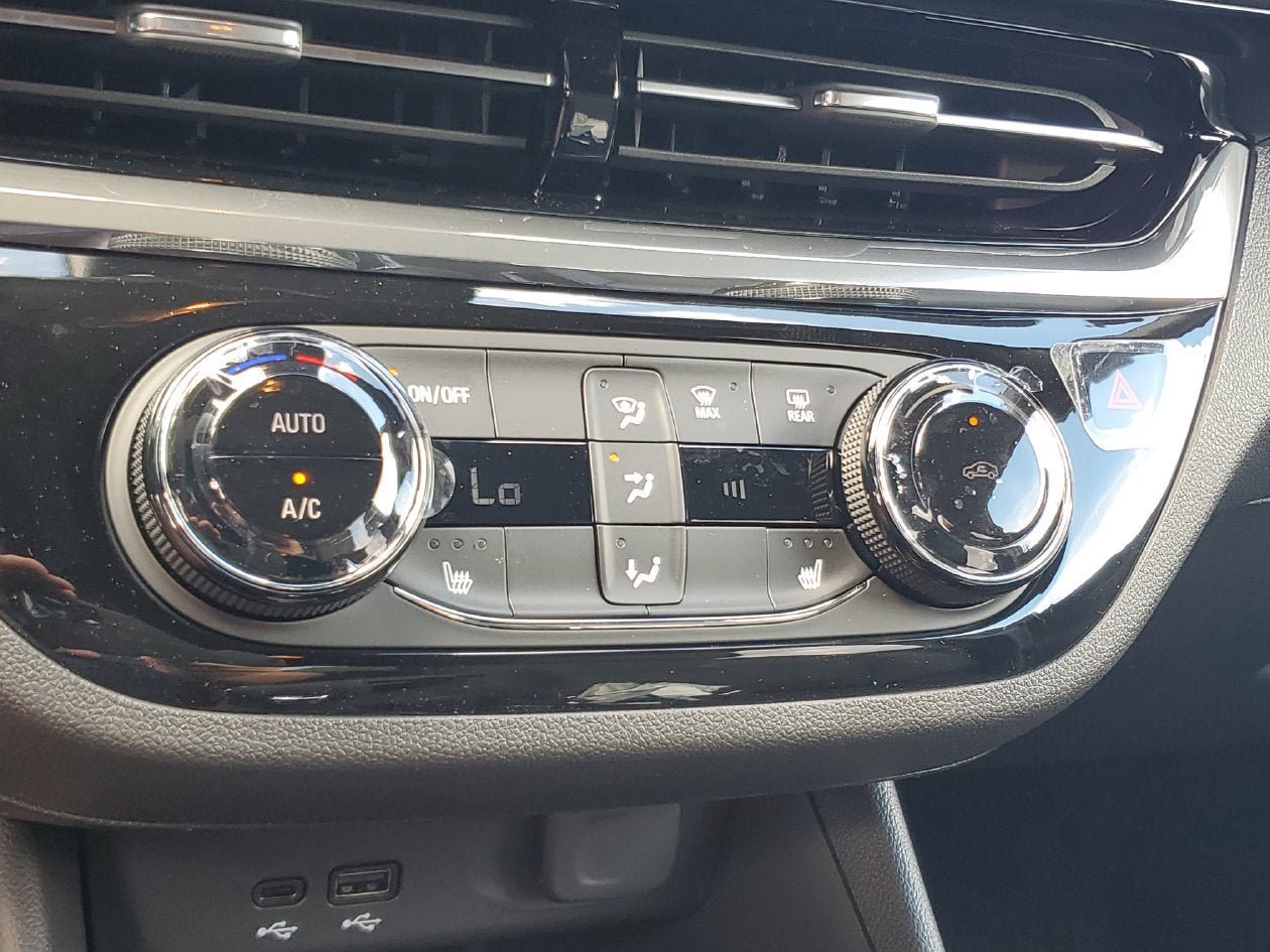 New 2026 Buick Envista Sport Touring w/ Convenience I Package FWD image 22