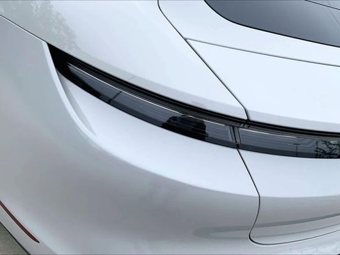 Used 2022 Porsche Taycan RWD image 26