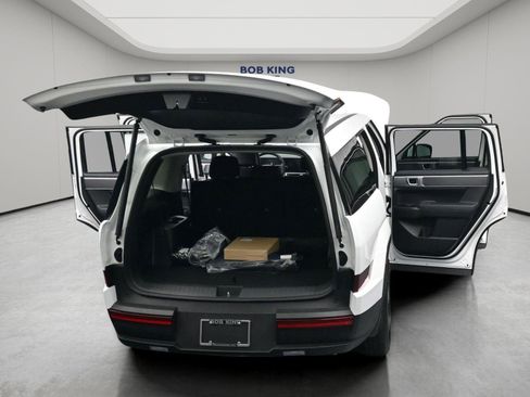 New 2026 Hyundai Santa Fe SE AWD/4WD image 18