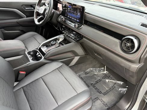 Used 2026 Chevrolet Colorado Z71 w/ Z71 Convenience Package 2 AWD/4WD image 13