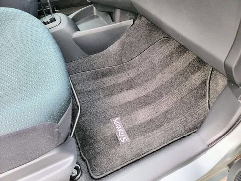 Used 2008 Toyota Yaris 2-Door Hatchback image 36