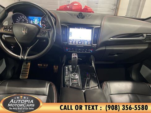 Used 2019 Maserati Levante GranSport image 24