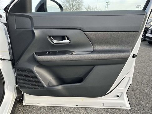 New 2026 Nissan Kicks SV w/ Cold Weather Package image 8