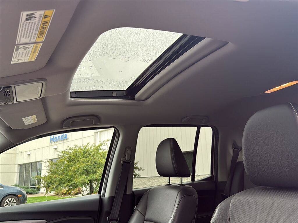 Used 2025 Honda Ridgeline RTL image 11