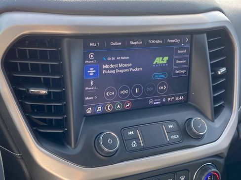 Used 2023 GMC Acadia Denali w/ Denali Ultimate Package AWD/4WD image 13