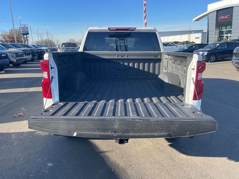 Used 2025 Chevrolet Silverado 1500 Custom Trail Boss w/ Turbomax Blackout Package image 25