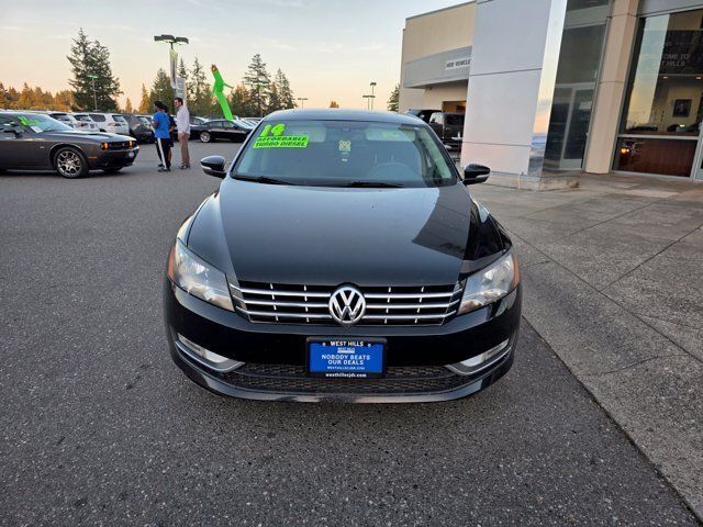 Used 2014 Volkswagen Passat TDI SEL Premium FWD image 3