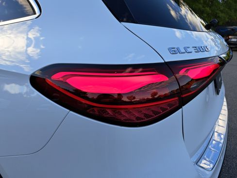 New 2026 Mercedes-Benz GLC 300 4MATIC image 36