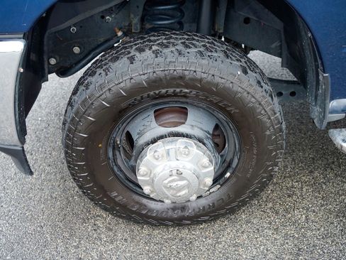 Used 2024 RAM 3500 Tradesman w/ Chrome Appearance Group AWD/4WD image 13