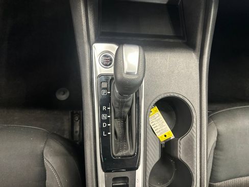 Used 2025 Nissan Altima 2.5 SV AWD/4WD image 23