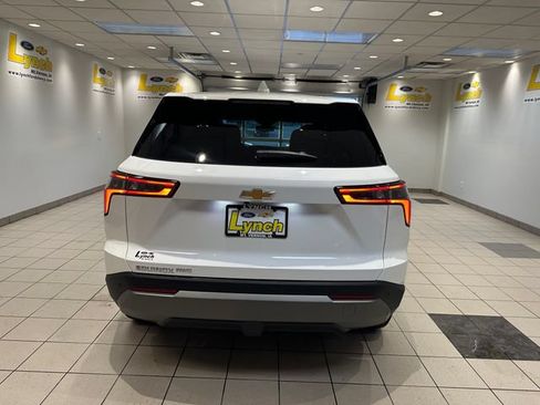 New 2027 Chevrolet Equinox LT w/ Convenience Package II AWD/4WD image 19