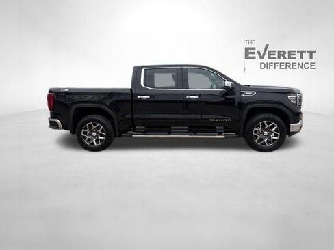 Used 2024 GMC Sierra 1500 SLT w/ SLT Premium Plus Package AWD/4WD image 8