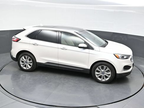 Used 2019 Ford Edge Titanium w/ Cold Weather Package AWD/4WD image 42