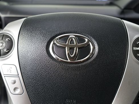 Used 2015 Toyota Prius C Two FWD image 35