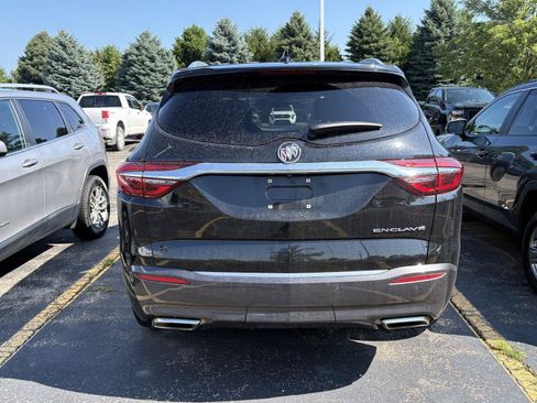 Used 2019 Buick Enclave Essence FWD image 6