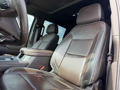 Used 2024 GMC Sierra 2500 Denali w/ Denali Reserve Package AWD/4WD image 12