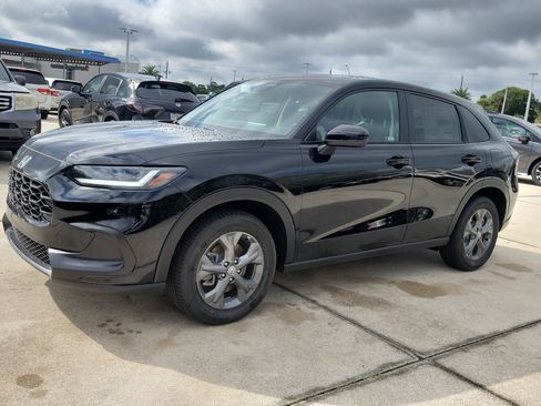 New 2026 Honda HR-V LX image 3