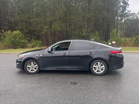 Used 2018 Kia Optima LX image 3